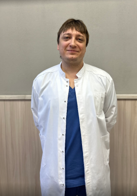 врач акушер-гинеколог, высшей категории, нач.мед., кандидат медицинских наук Шаповалов Алексей Геннадьевич